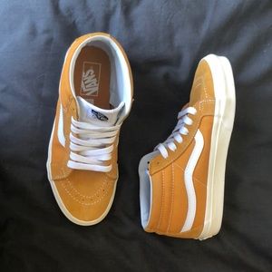 VANS Mustard yellow mid skate